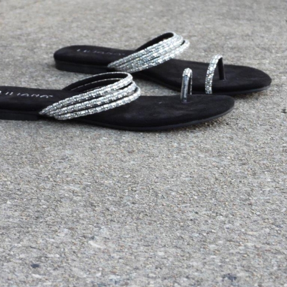 HAROO-  Black Great Toe Sandal - Picture 2 of 4